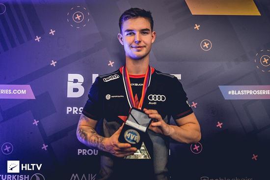 NVIDIA与微软携手推动代理式AI技术从云端到个人电脑的变革